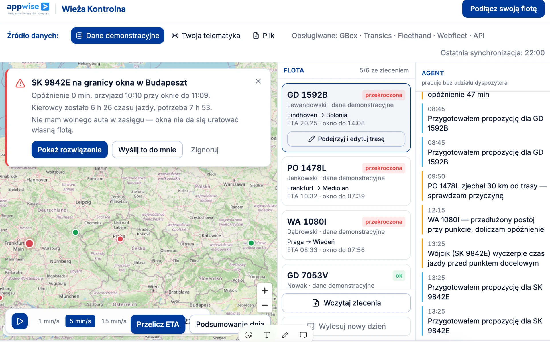 Ekran Wieży Kontrolnej: mapa flot, panel floty i dziennik agenta z alertem o zagrożonym oknie czasowym